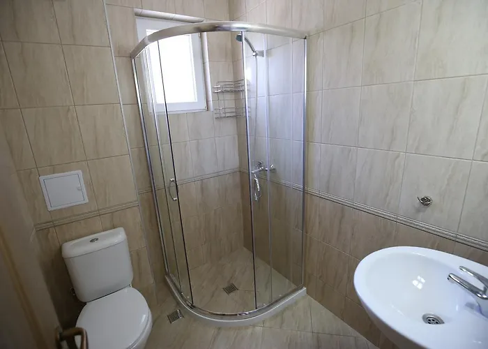 In Rif 3 Szálloda 3*