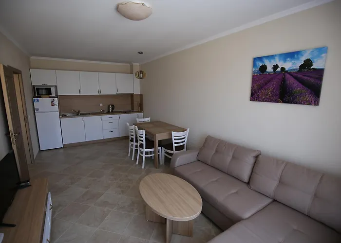 In Rif 3 Szálloda 3*