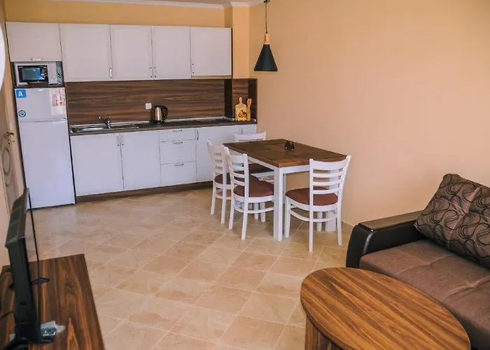 In Rif 3 Szálloda Ravda